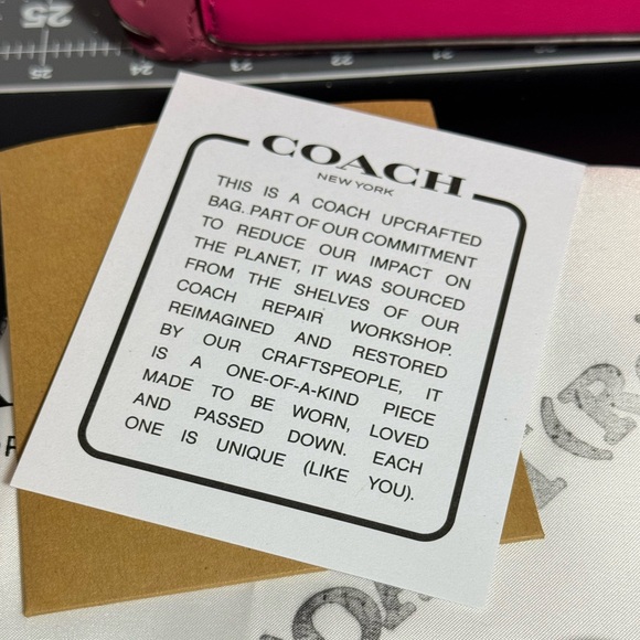 Coach Upcrafted Dreamer Shoulder Bag In Colorblock With Whipstitch & Quilting - Picture 14 of 15